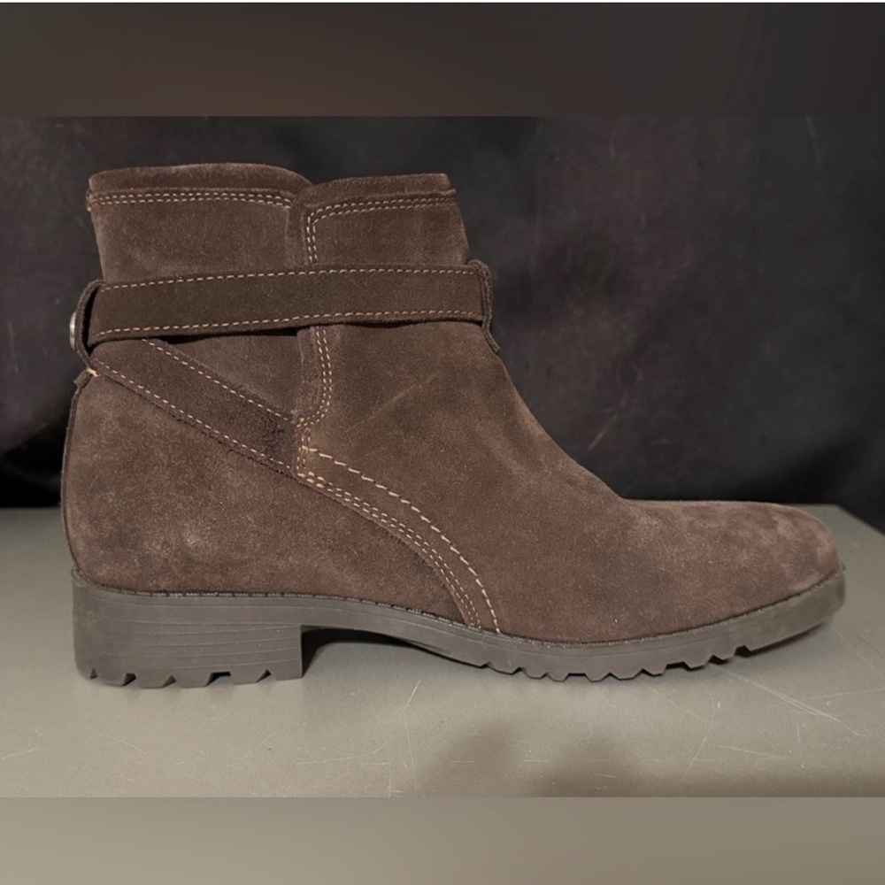 NWOT Ariat Waterproof Charlie Bootie in Chocolate Suede size 9.5 - Picture 3 of 13